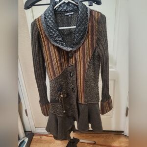The Pyramid Collection Cartigan Size Small Beautiful Multicolor